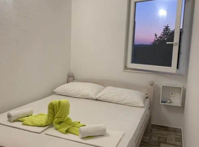 Apartment Simi *